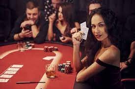 Layar meja Bandar Ceme live menampilkan kartu dan hasil